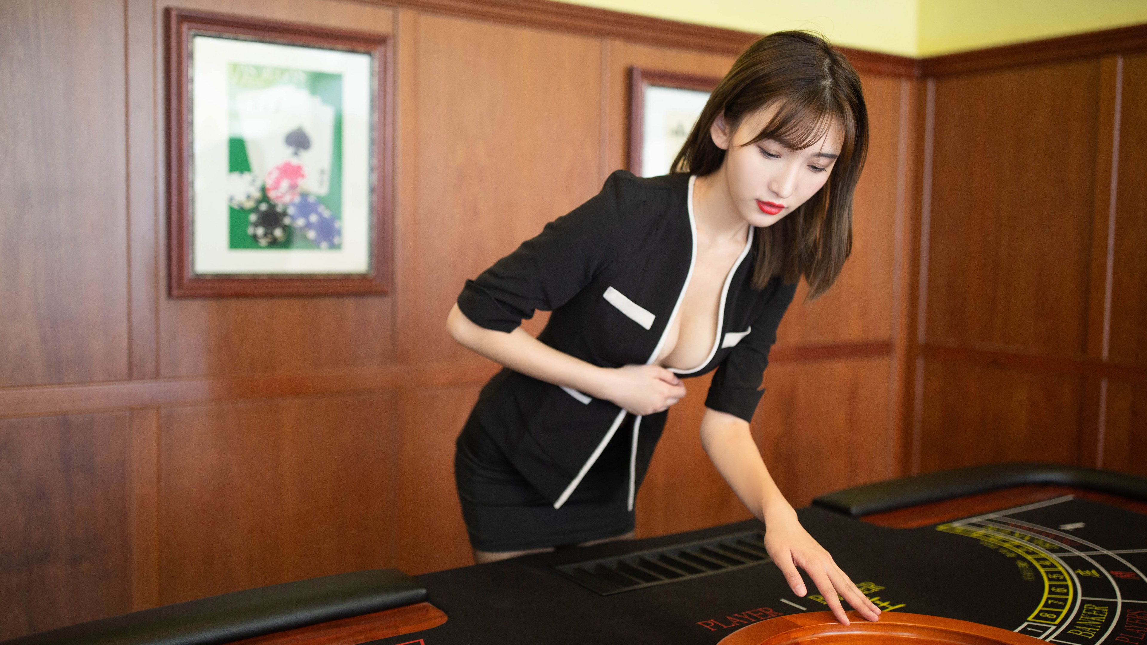 “青少年足球传承活动在全国范围内展开，共筑足球梦想”，青少年的足球联赛